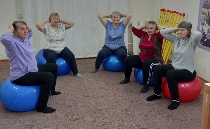 Саратовские пенсионеры осваивают нейрогимнастику